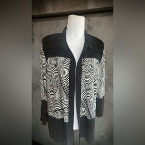 Stylish Black and White Women's Jacket YT12